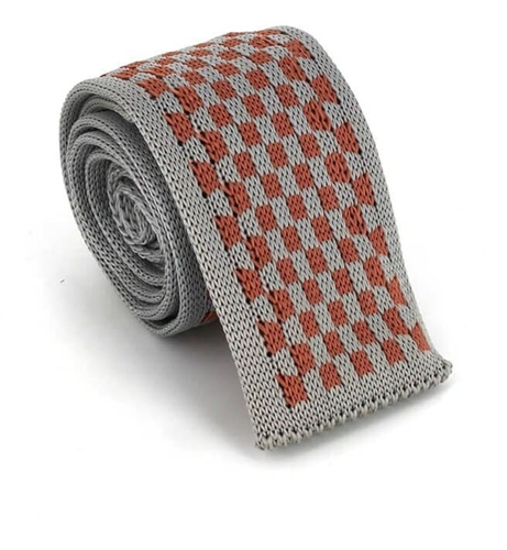 Cravate à carreaux en tricot gris et marron