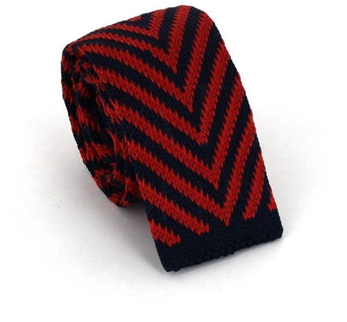 Cravate en tricot à rayures bleu marine et rouge