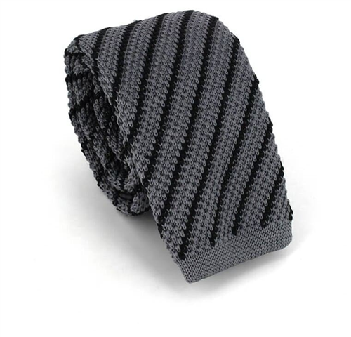 Cravate à Rayures Diagonales en Tricot Gris et Noir