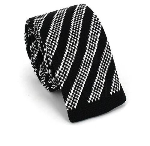 Cravate à rayures diagonales en tricot noir et blanc
