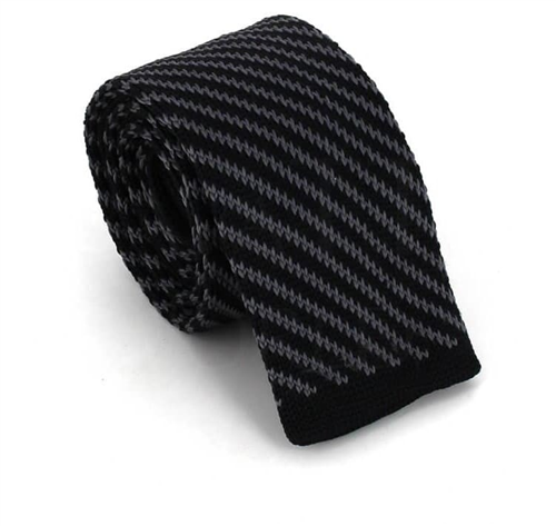 Cravate en tricot à rayures diagonales noire et grise