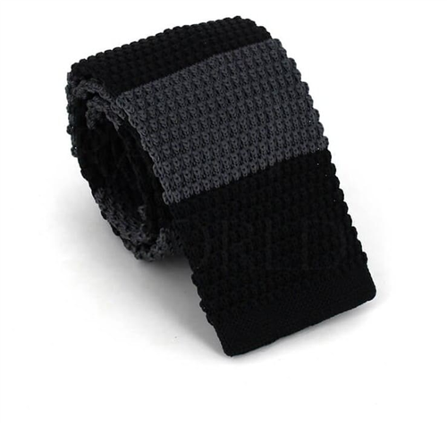 Cravate à rayures en tricot gris et noir