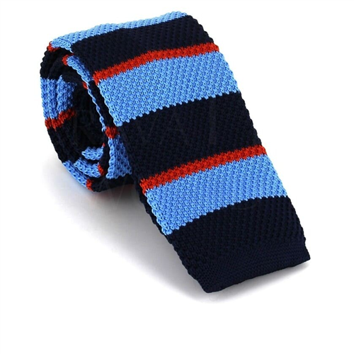 Cravate à rayures tricolores en tricot