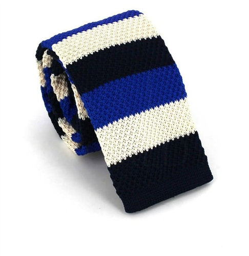 Cravate à rayures tricolores en tricot