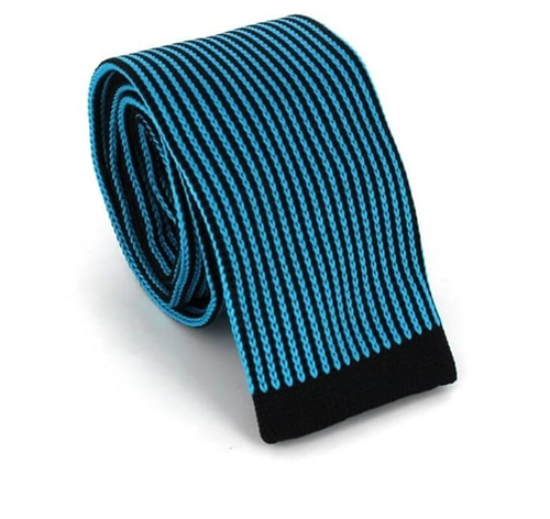 Cravate en tricot à rayures verticales bleues et noires