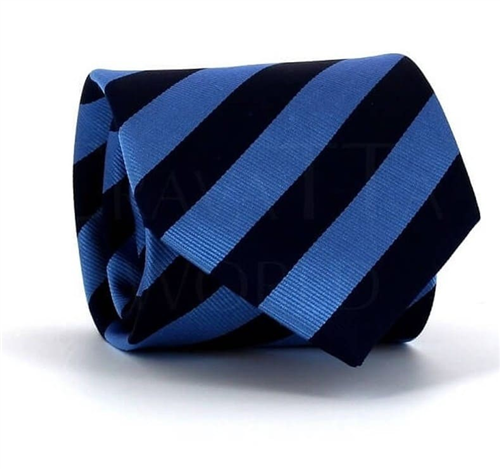 Cravate à Rayures Bleues