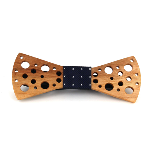 Nœud Papillon en bois avec petits trous