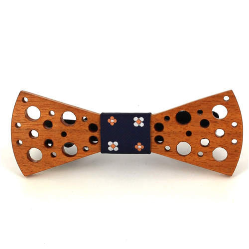 Nœud Papillon en bois avec petits trous