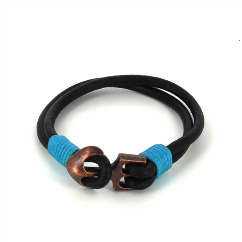 Bracelet en cuir avec ancre