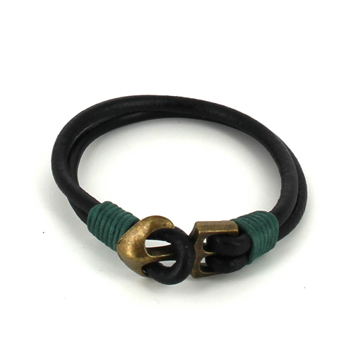 Bracelet en cuir avec ancre