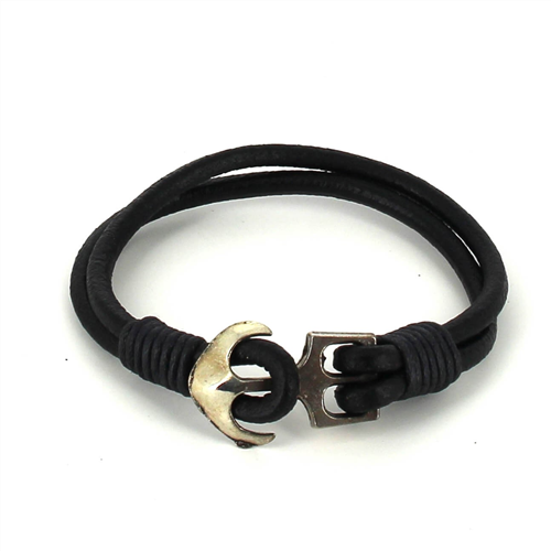 Bracelet en cuir avec ancre