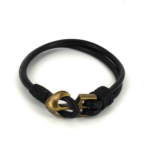 Bracelet en cuir avec ancre