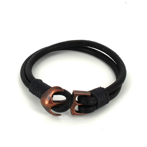 Bracelet en cuir avec ancre