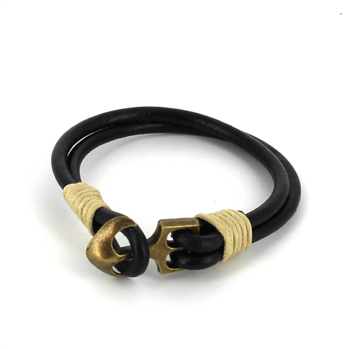 Bracelet en cuir avec ancre