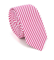 Cravate à rayures blanches et fuchsia