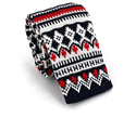 Cravate en tricot bleu à motif hivernal