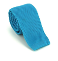 Cravate en tricot unie bleu turquoise