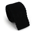 Cravate en tricot lisse vagues noire