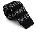 Cravate en tricot à rayures mouchetées noires