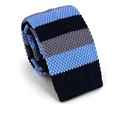 Cravate à rayures tricolores en tricot