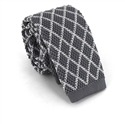 Cravate en tricot losanges gris