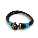 Bracelet en cuir avec ancre