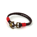 Bracelet en cuir tressé avec ancre